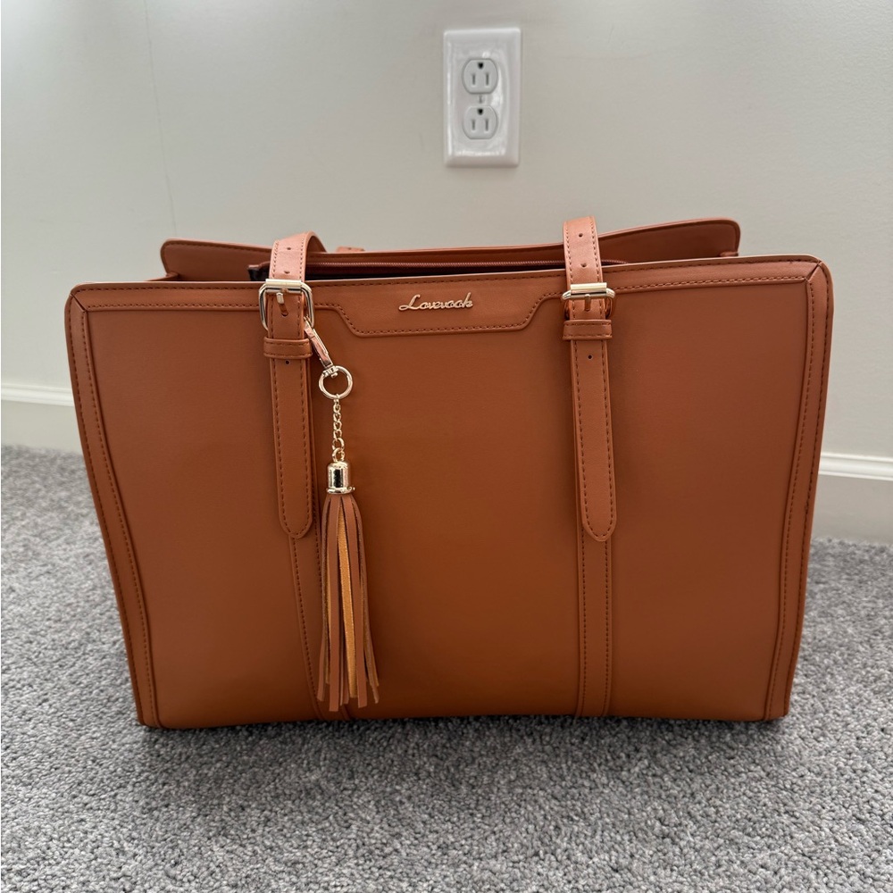 Lovevook Caramel Leather Tote with Tassel